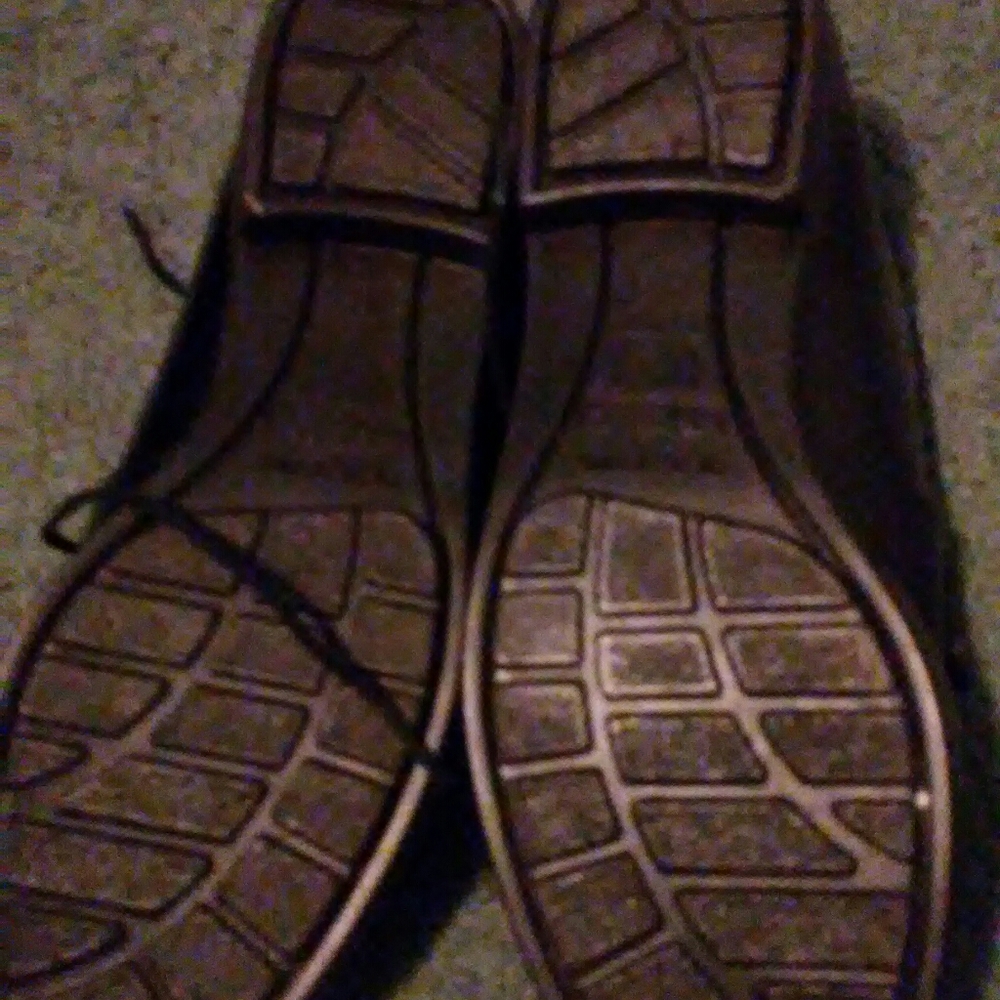 Boys Dress Shoes - Picture 3 of 3